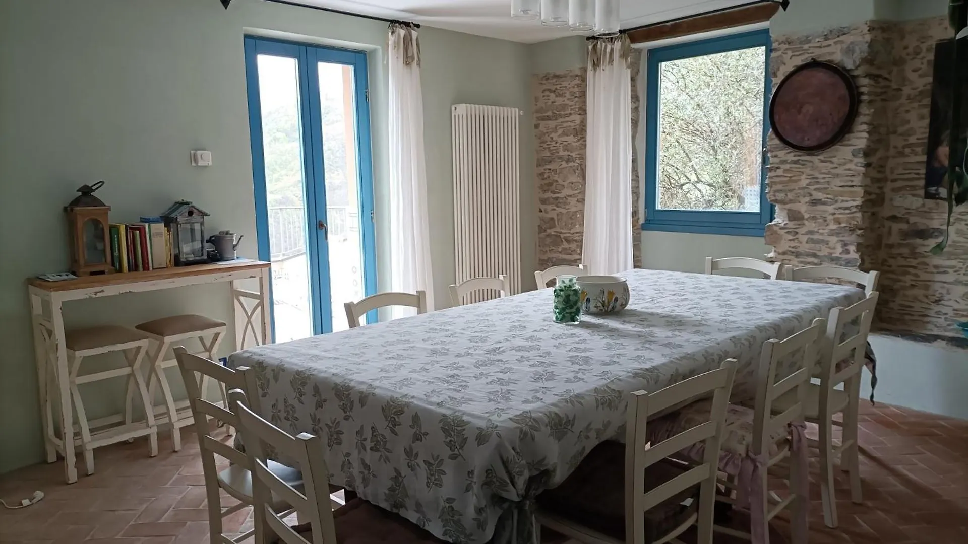 La Chouette Bed and Breakfast Pieve di Teco 0*,  Italien
